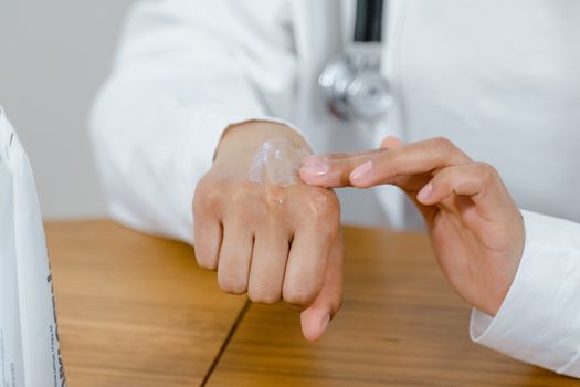Stromectol Cream: Revolutionizing Treatment for Allergic Skin Reactions
